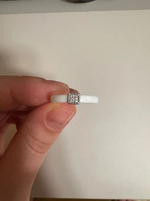 Керамічна каблучка з діамантами Sova