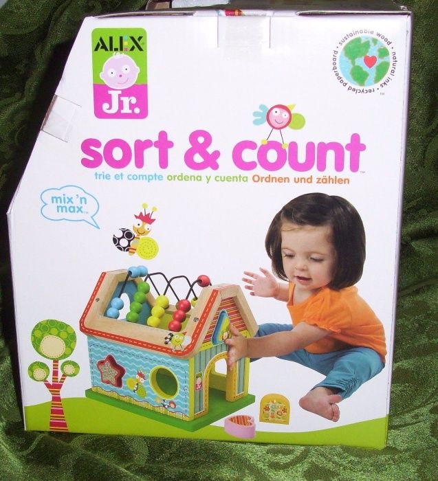 Развивающая деревянная еко игрушка Домик-сортер ALEX Toys