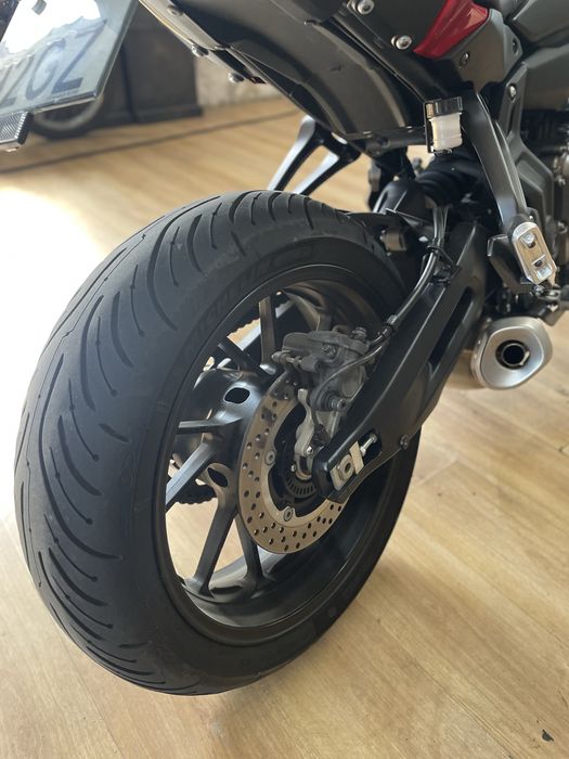 Yamaha Tracer 7 como nova