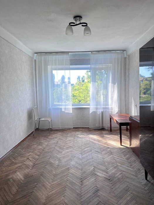 Без комісії. Продаж 2-х кімнатної квартири вул. Кибальчича 14 Дніпровський р-н Воскресенка