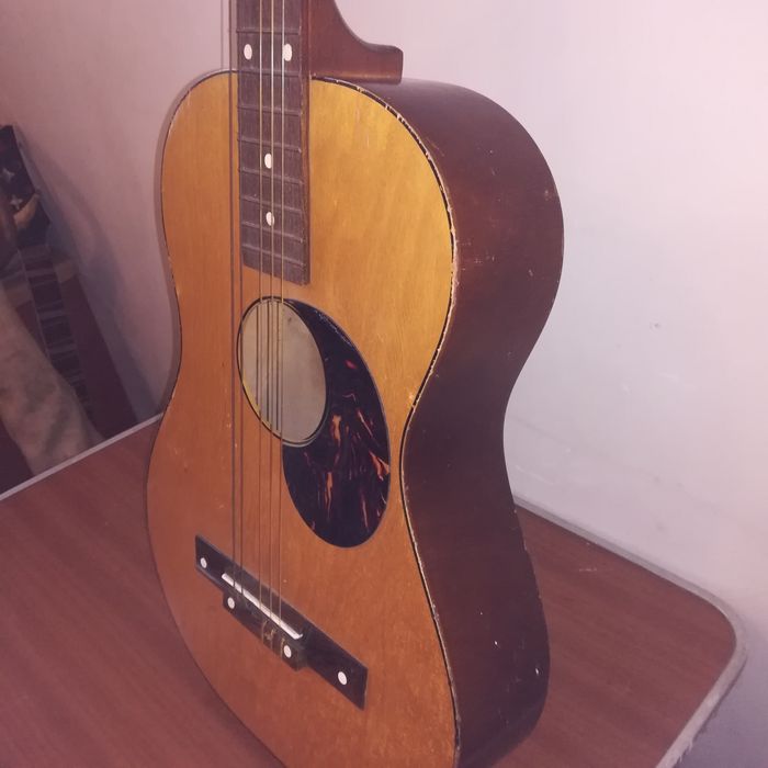 Gitara parlor  Egmont
