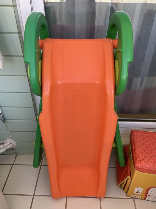 Escorrega para crianca