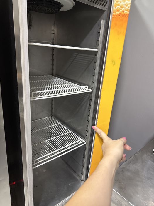 Frigorífico vertical inox
