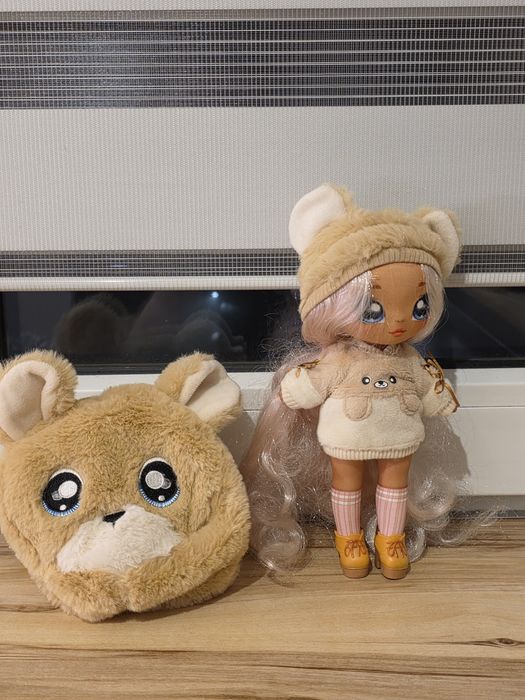 Lalka Na! Na! Na! Surprise Sarah Snuggles + torebka miś