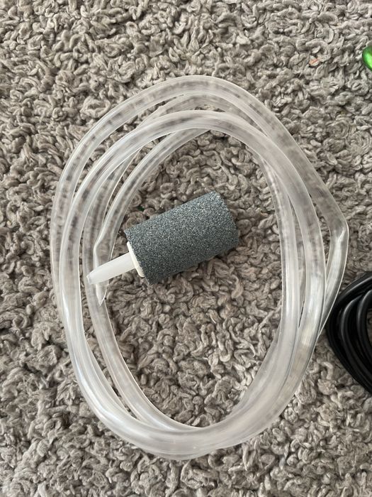 Mini pompka do akwarium USB- zielona