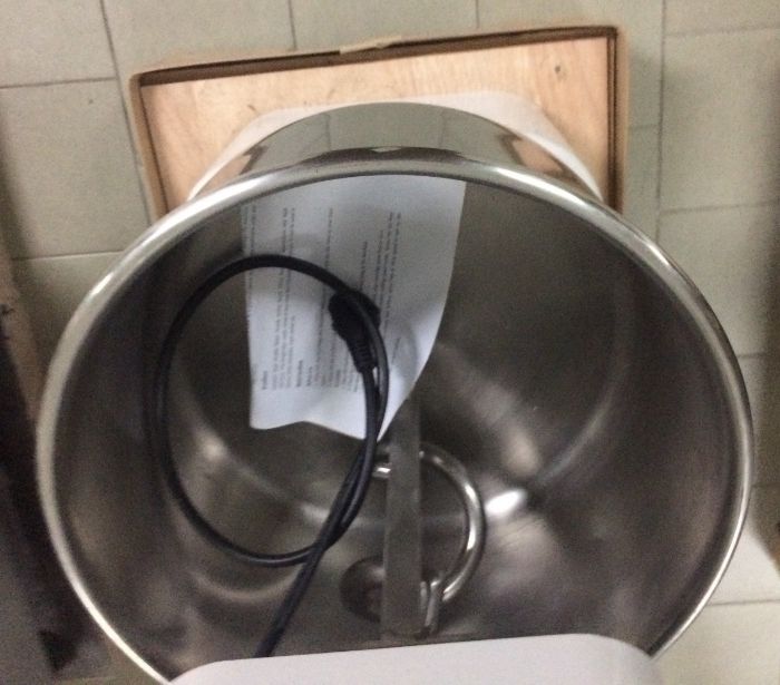 Amassadeira espiral nova, monofásica 2 veloc.  padaria pastelaria 12kg64365323800963121