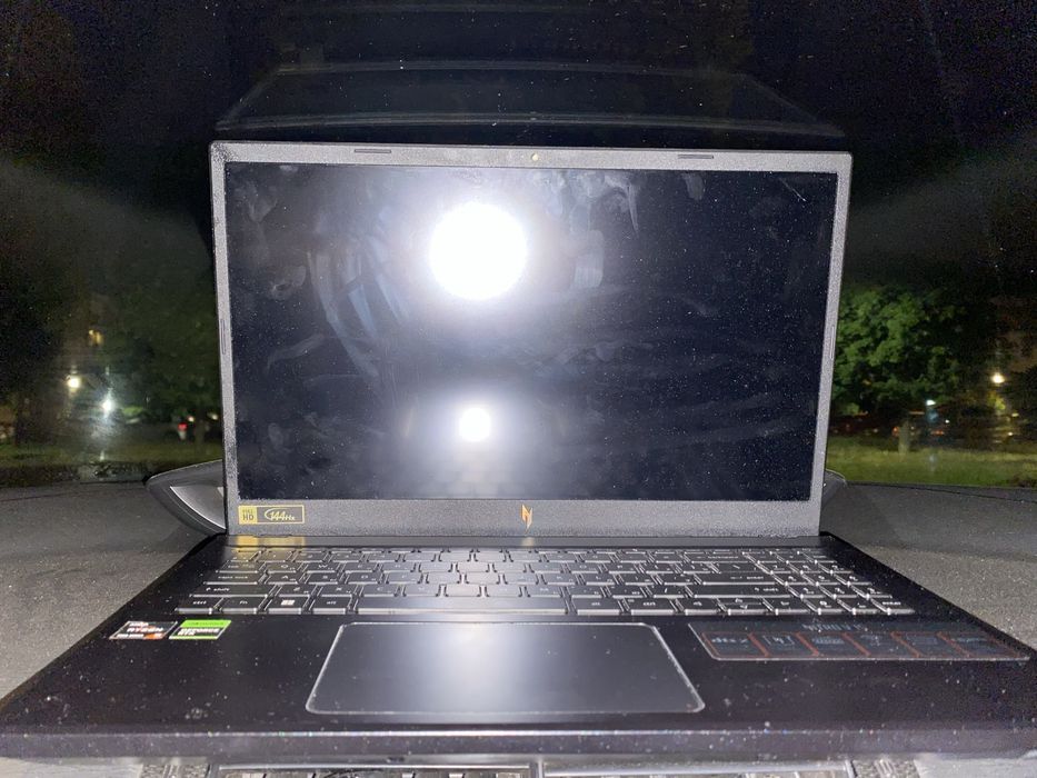 Laptop acer nitro v15