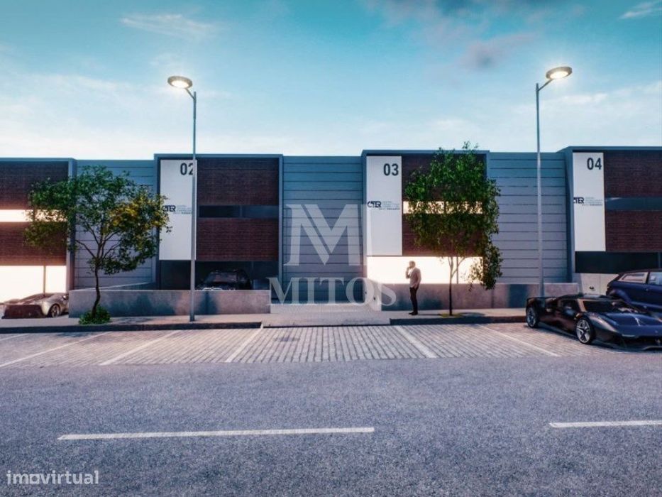 Armazém Industrial em fase inicial de construção para venda em Vila...