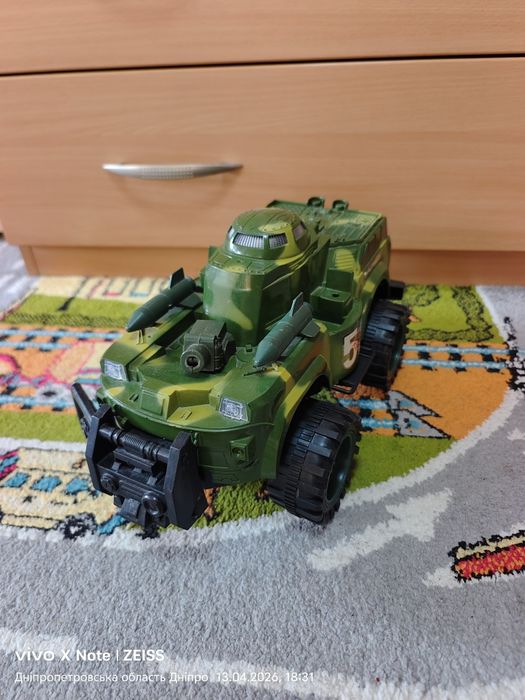 Пожежна машина велика