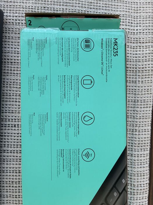 Klawiatura i myszka bezprzewodowa  Logitech MK235