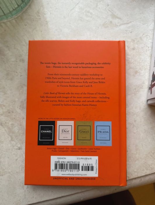 Little Book of Hermès книга про моду / fashion / стиль на англ