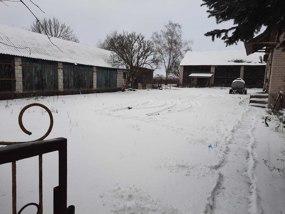 gospodarstwo rolne z budynkami - Widok 2