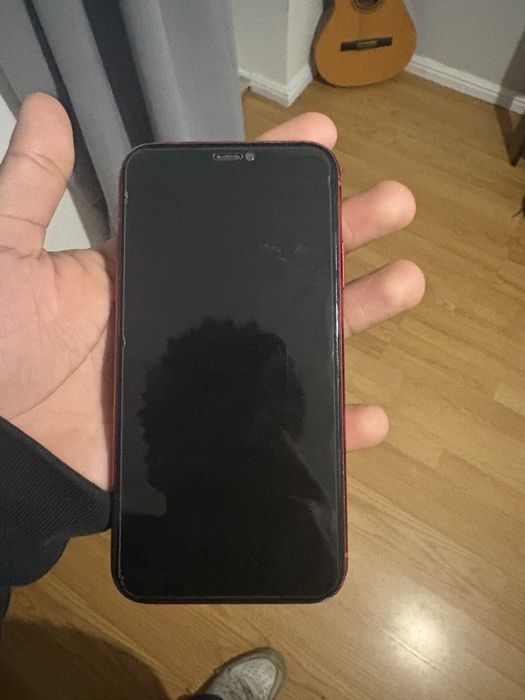 Iphone 11red  128gb