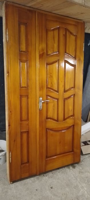 Двері деревяні вживані