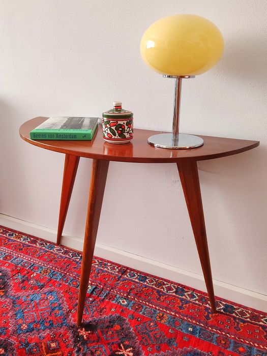 Mesa de Apoio com Pés Palito