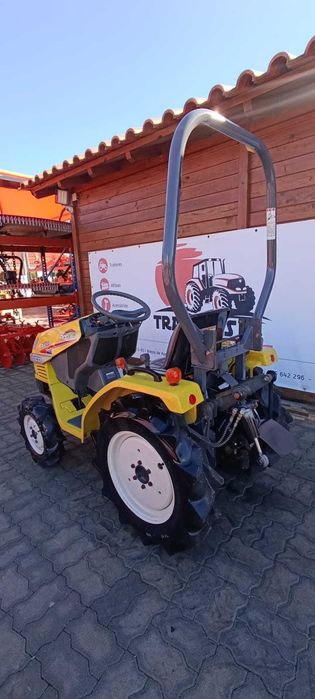 Campanha : Trator Iseki piccoro tc13 + 4 alfaias POUPE 1250€