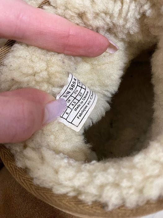 Оригінальні укорочені UGG б/у