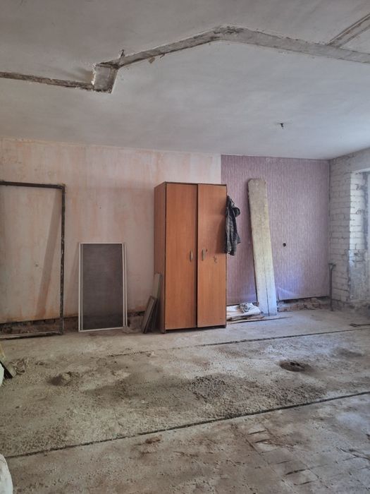 Продажа 2х кв,под ремонт  1/5,центр,можно под офис ,37т$