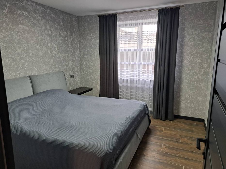 Окремий будинок на Макарова.