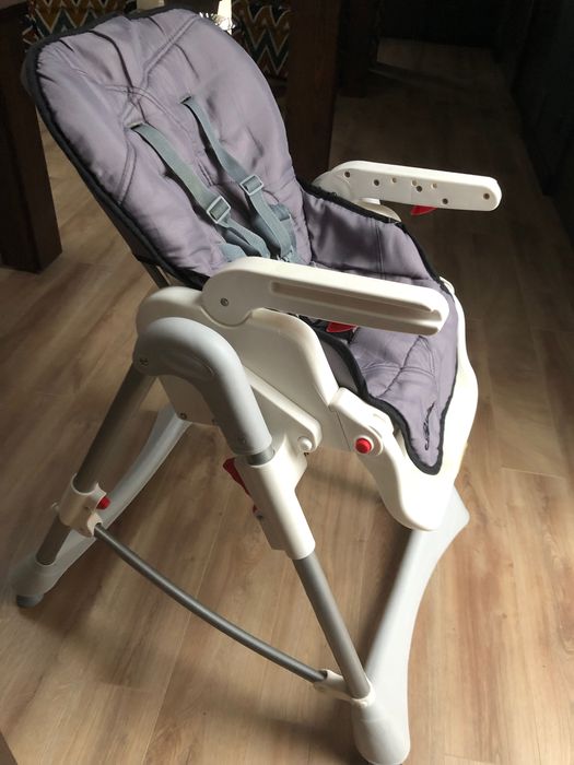 Krzesełko Krzesło do karmienia Caretero Bistro porządne