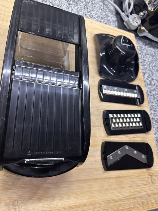 Vendo aparelho para cortar frutas e legumes