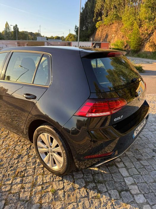VW Golf VII (7,5) 1.6 TDI 115cv Comfortline | Manutenção Certificada