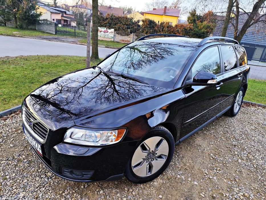 Volvo V50 1.6d 109k HAK Parktronik Oryginal 2 komplety kół Klima Zamiana
