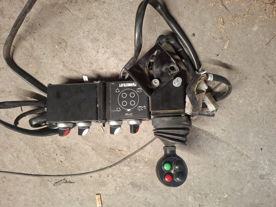 Sterowanie pneumatyczno-elektryczne wywrotka hakowiec