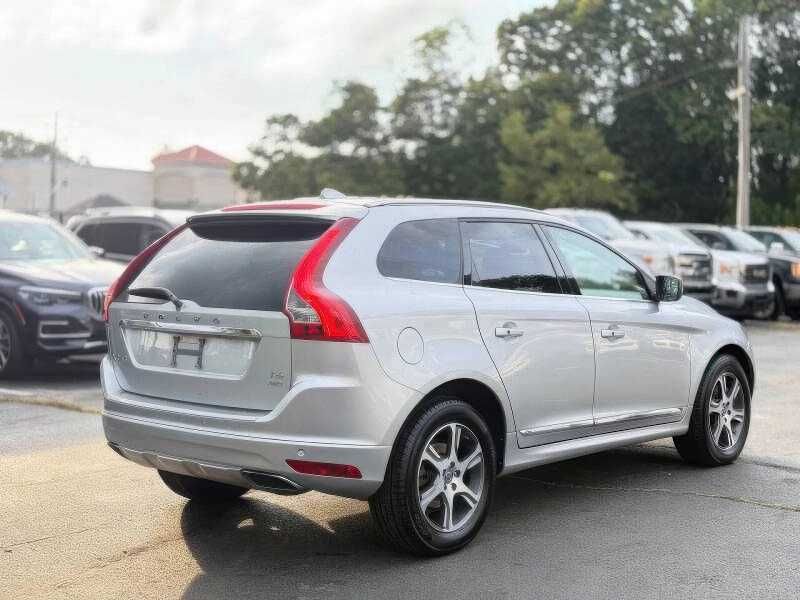 2015 Volvo XC60 T6 Platinum