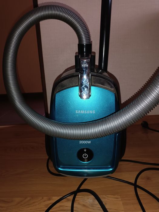 Продам пилосмок Потужний пилосос Samsung із високою силою всмоктування