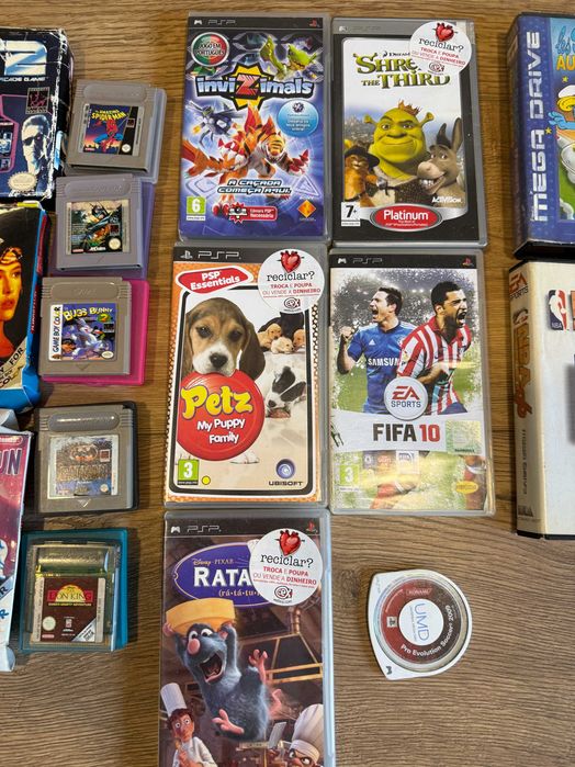Lote 21 jogos retro Game Boy, Mega Drive, PSP, Saturn e PS3