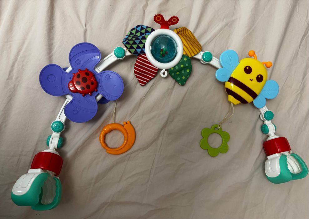 Espreguiçadeira bebê Kinderkraft + arco de atividades