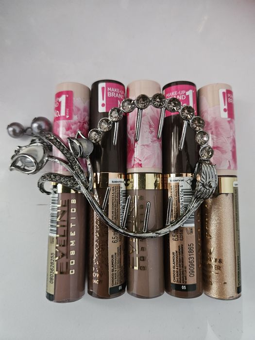 Eveline zestaw 5 cieni w płynie/+spinka do włosów gratis!!!