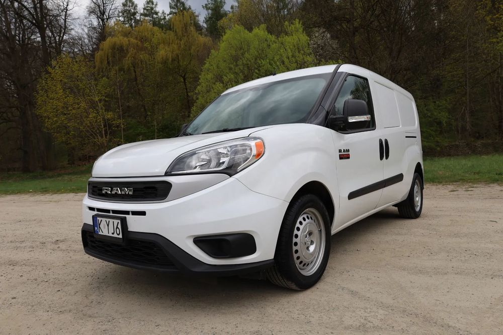 RAM  RAM PROMASTER CITY / tylko 10 tyś km przebiegu/ drzwi z 3 stron!