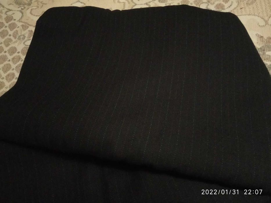 Продам отрез ткани  полушерсть.