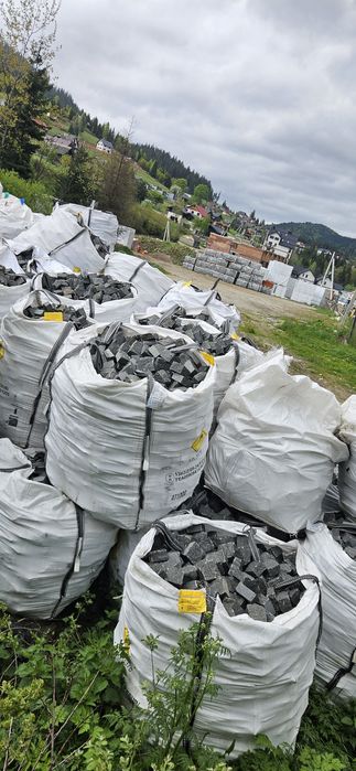 Бруківка гранітна