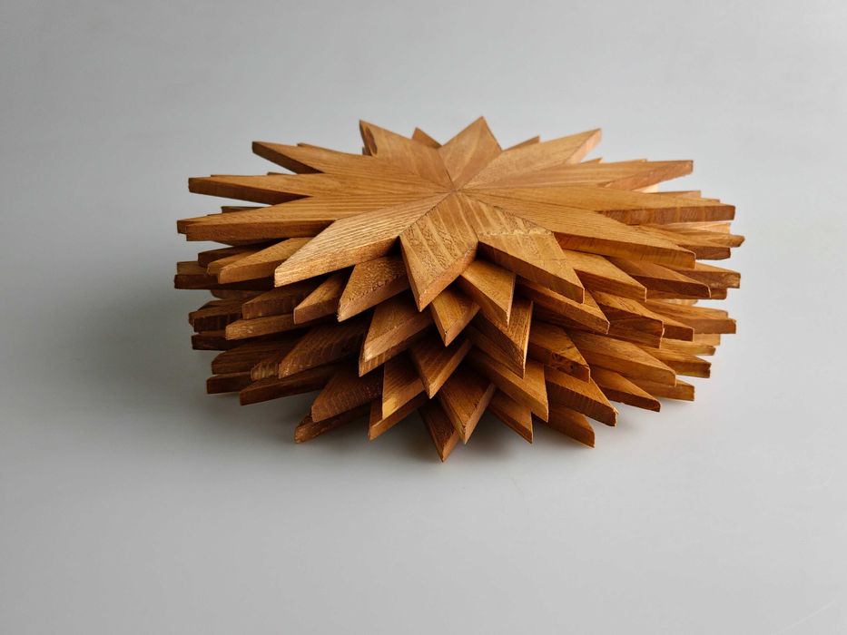 Комплект подставок под горячее. Дерево. 4 шт. Ручная работа.