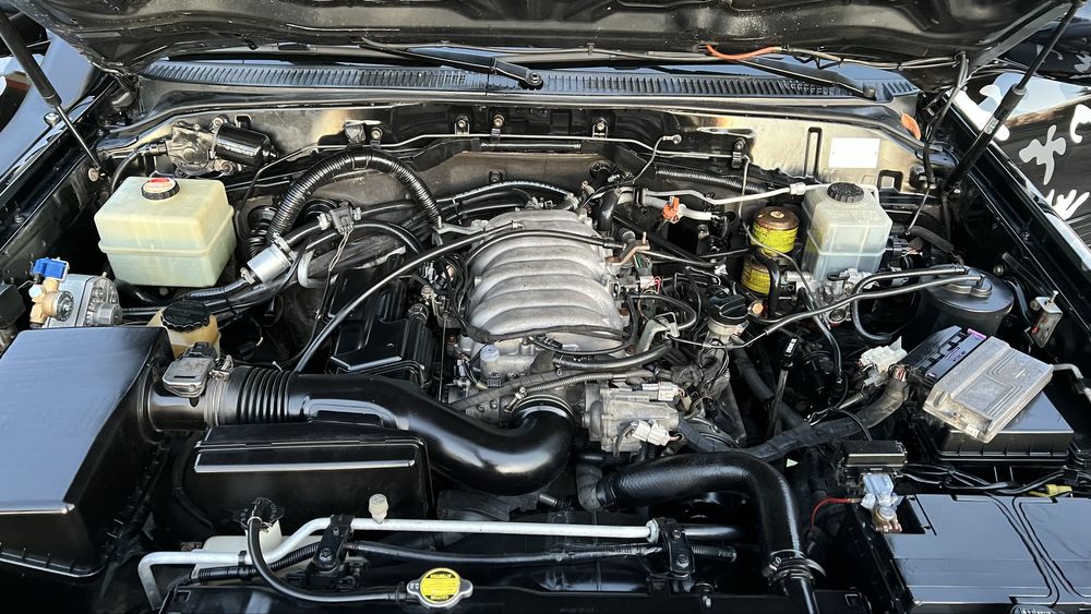 Toyota Land Cruiser 100 4.7 off-road