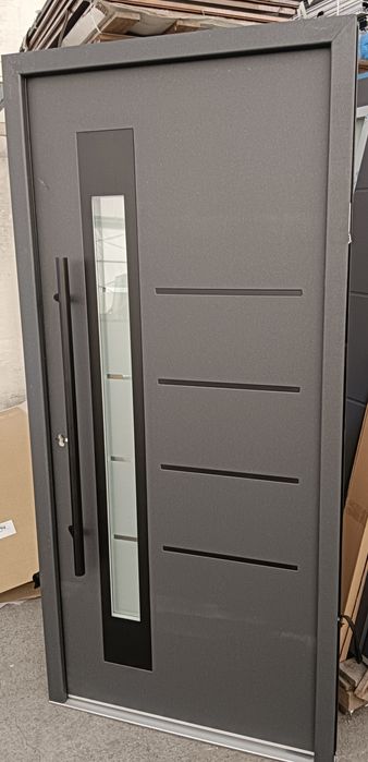 Drzwi zewnętrzne+ pochwyt