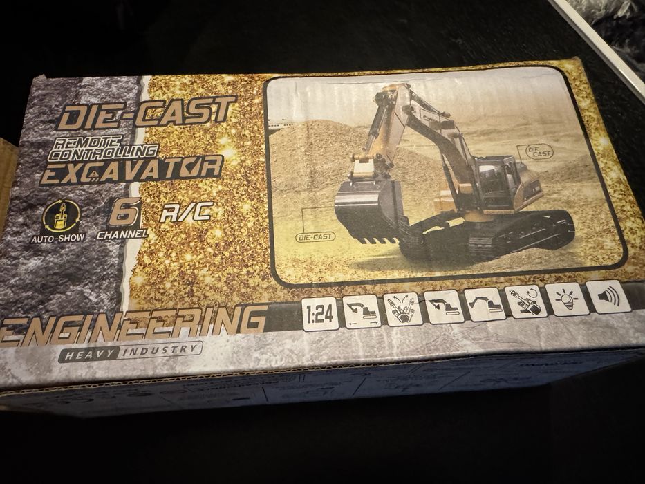 Retro Escavado de comando, Nova