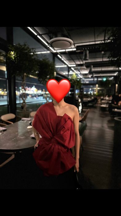 блузка от бренда H&M