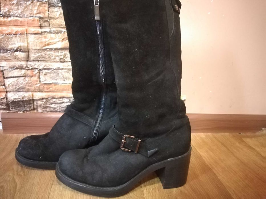 Стильні зимні сапоги