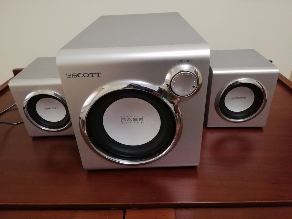 Colunas Escott para computador