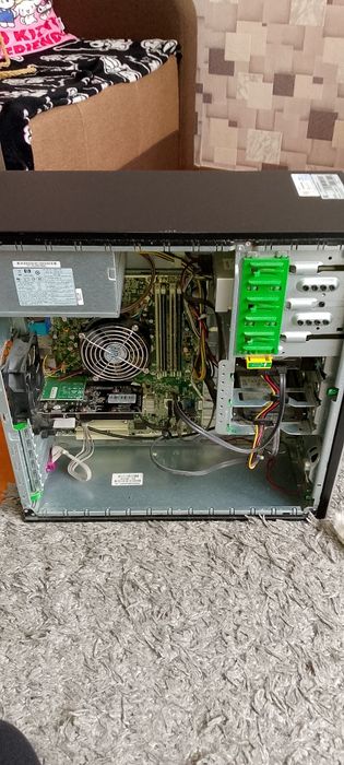 Komputer stacjonarny