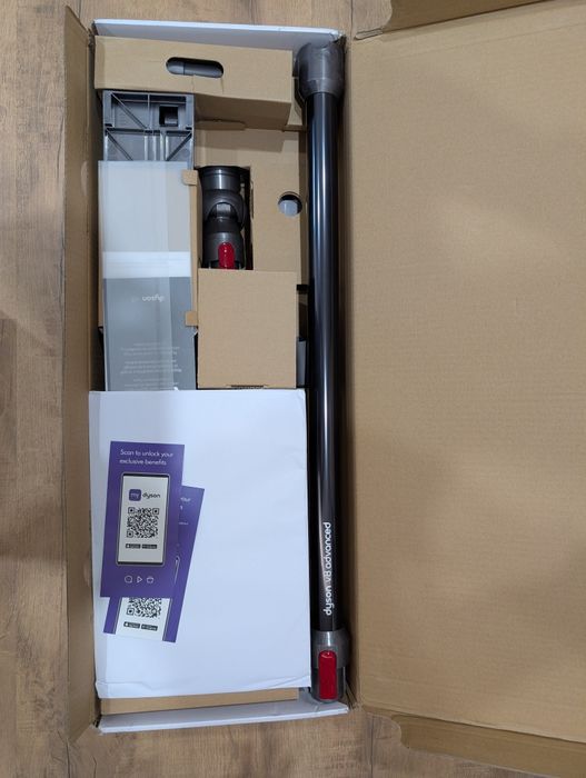 Aspirador Vertical DYSON V8 Advanced - Novo c/garantia