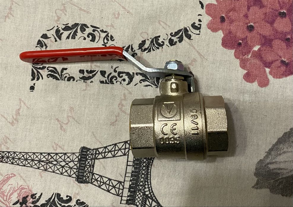 Краны шаровые VALTEC ручка, бабочка. Разные. Смотрите описание