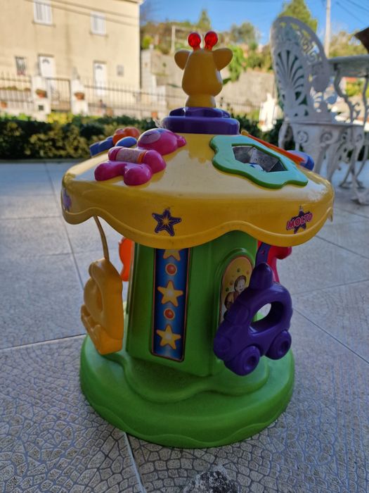 Brinquedo criança rotativo