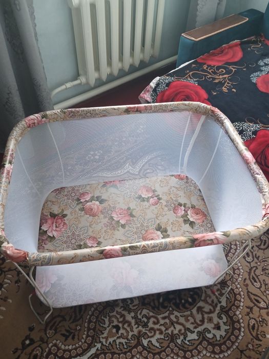 Продам манеж детский