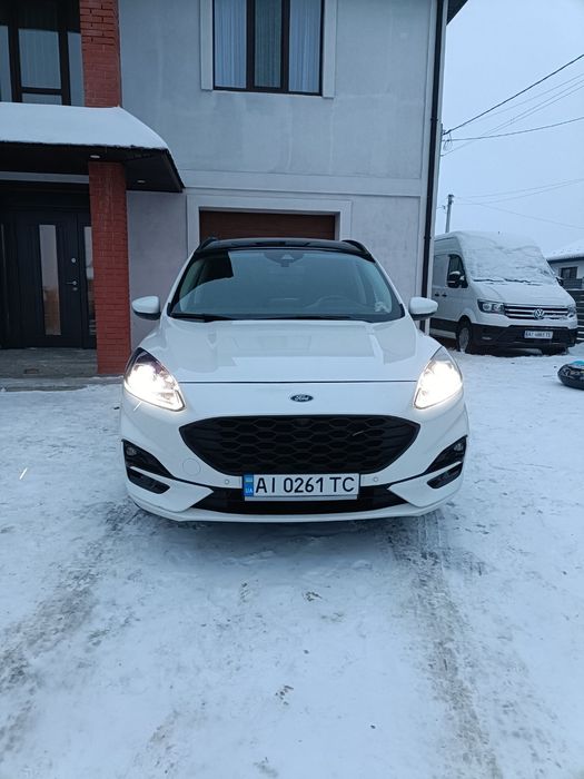 Ford escape 2.5 hybrid titanium