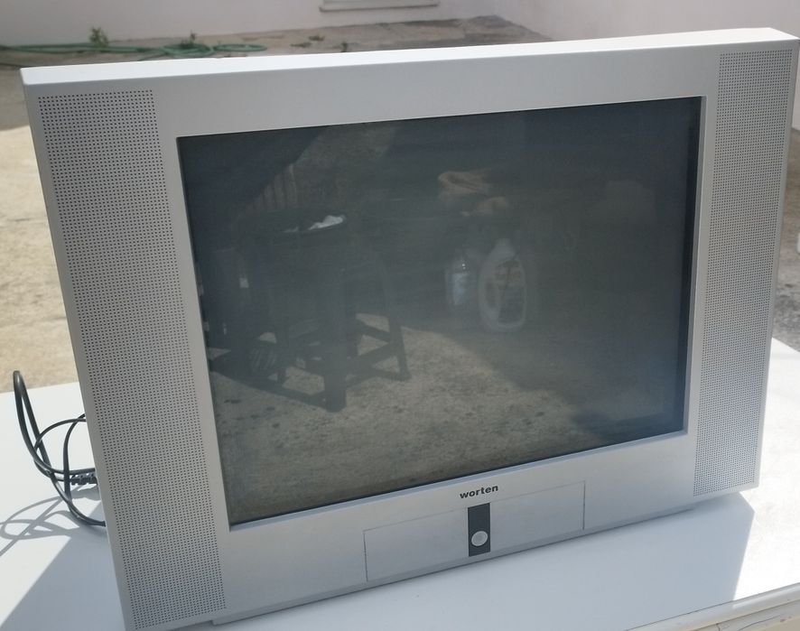 TV Retro Worten Ecrã Plano